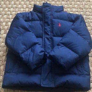 Size 3T boys navy blue puffer coat with hood.